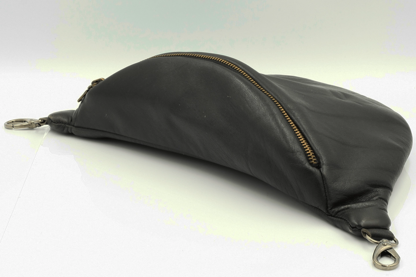 rec leather dark brown detal
