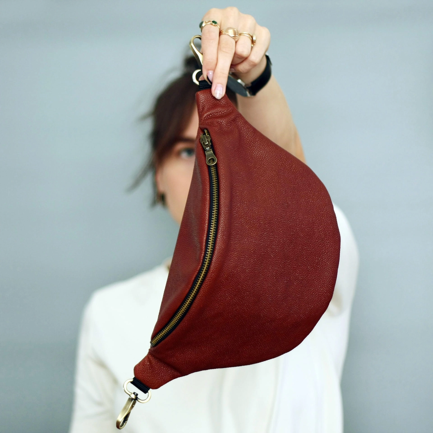 leather crumpet brown detal.jpg