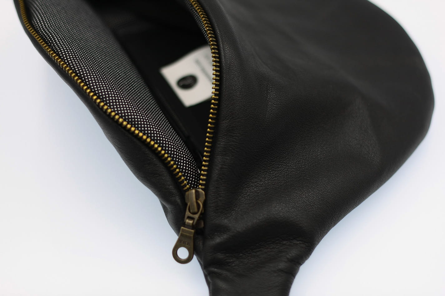 nerka-rec-leather black 1.jpg