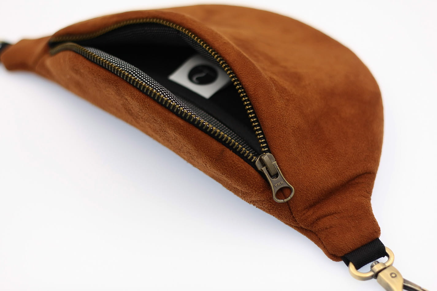 nerka-suede warm brown detal.jpg