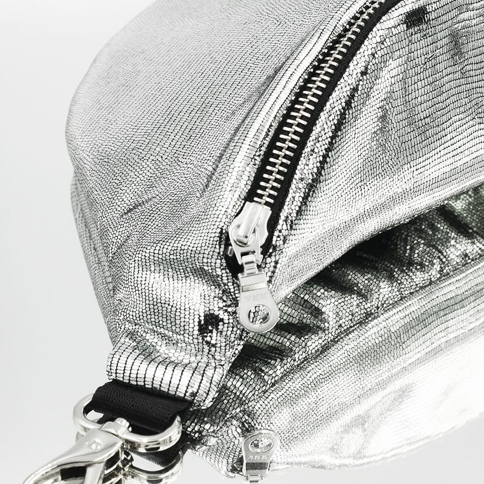 leather Discothèque silver 2 detal.jpg