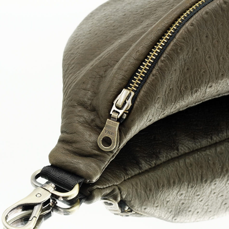 leather peacock green detal.jpg