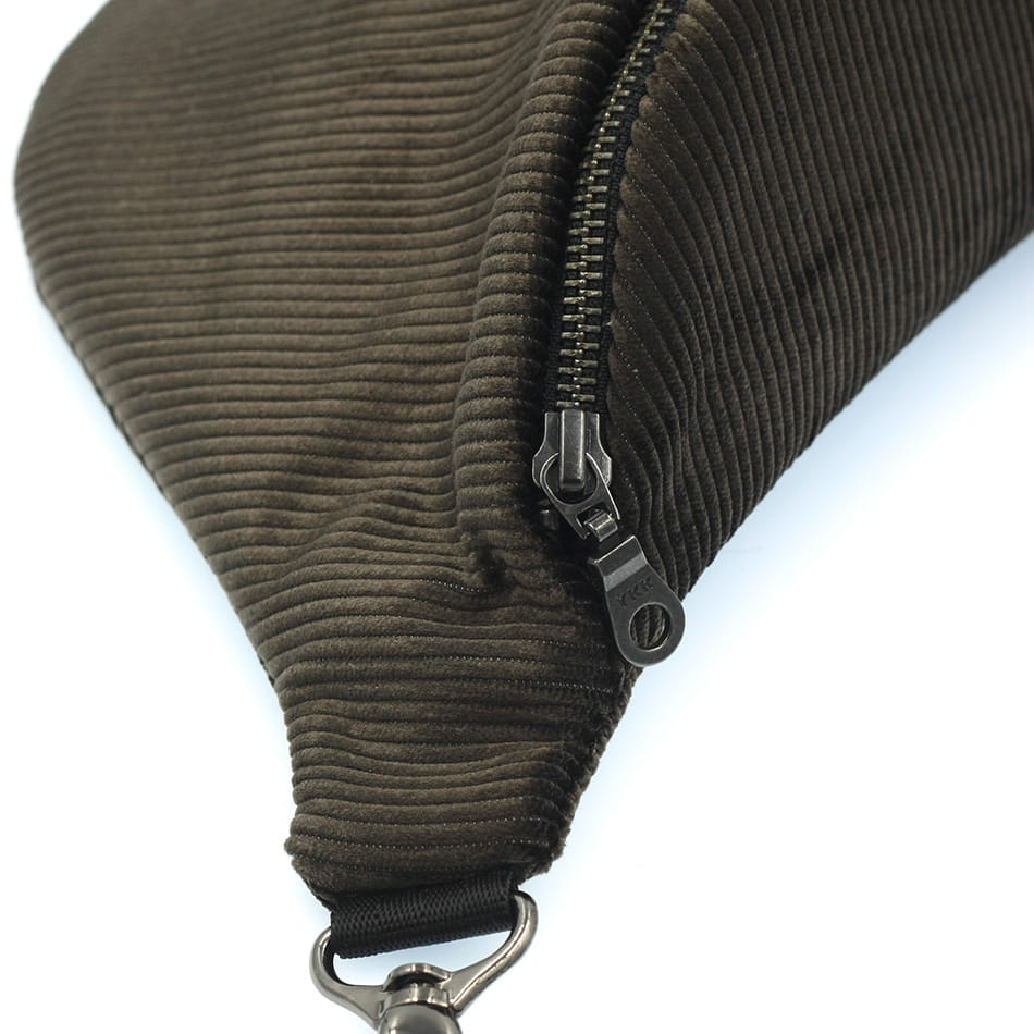 nerka corduroy metal brown detal.jpg