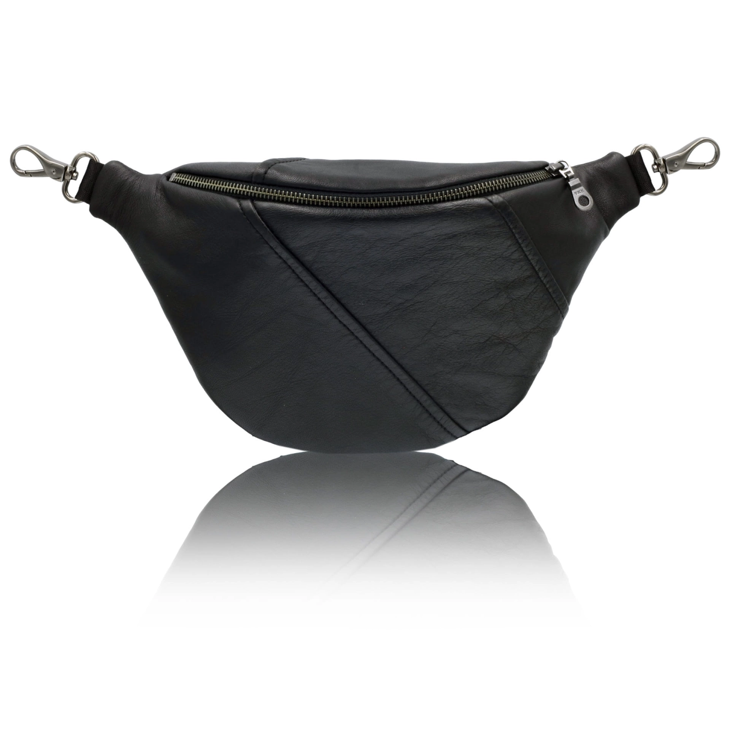 nerka-rec-leather black szycie 1.jpg