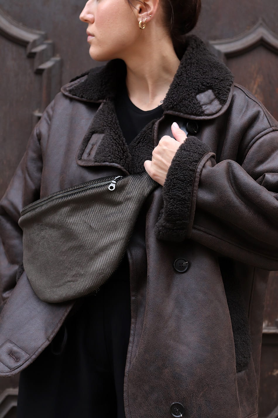 Corduroy Metal Brown jaga 1.jpg
