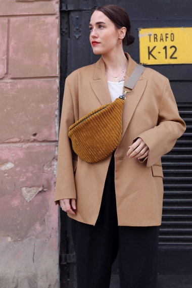 Anacomito NERKA - Corduroy Cumin - midi z paskiem.jpg