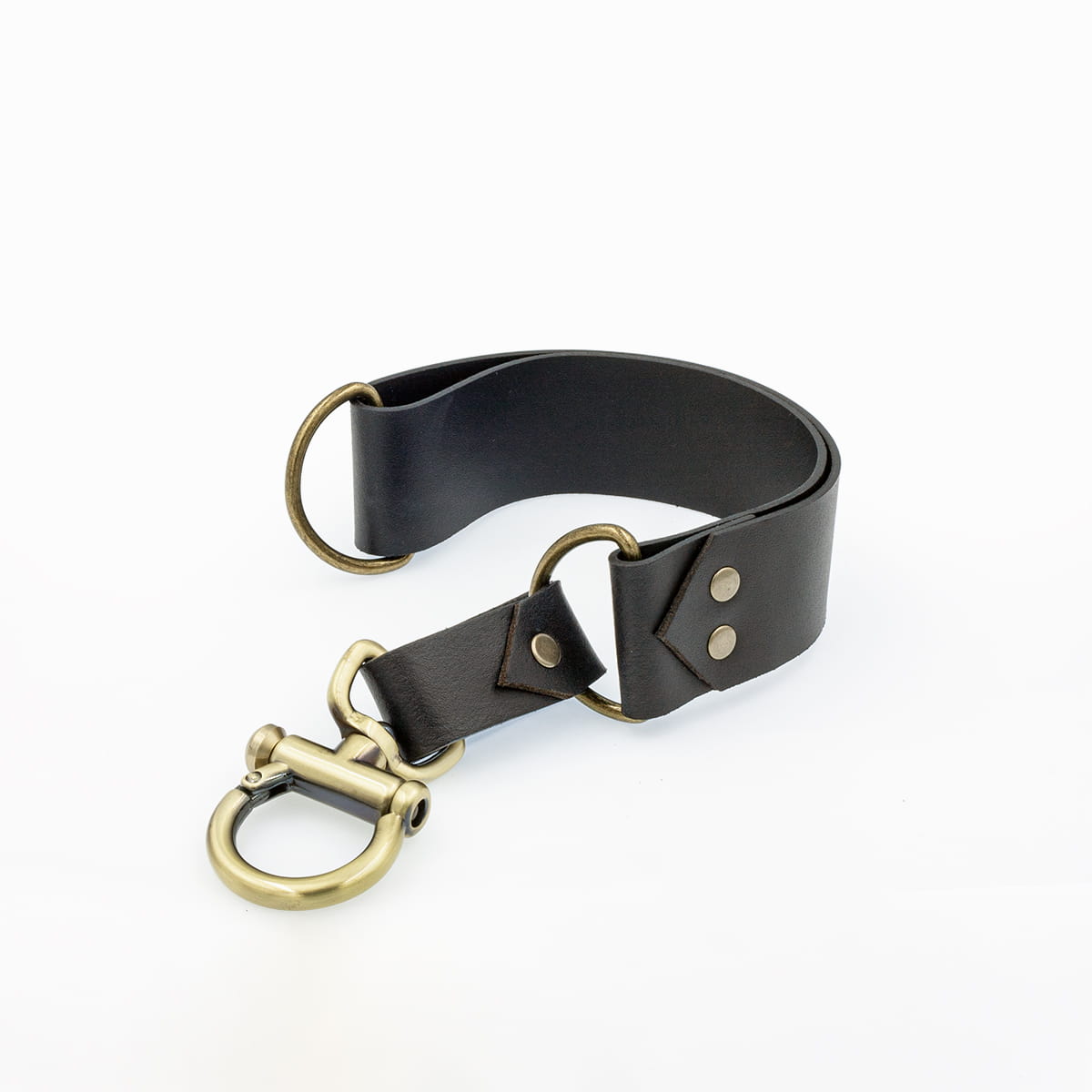 krótki pasek skórzany z karabinkiem 1.jpg