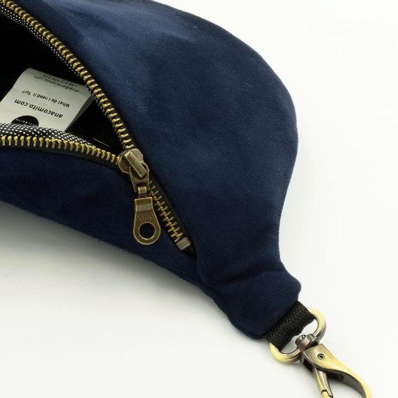 Suede Navy Blue detal.jpg