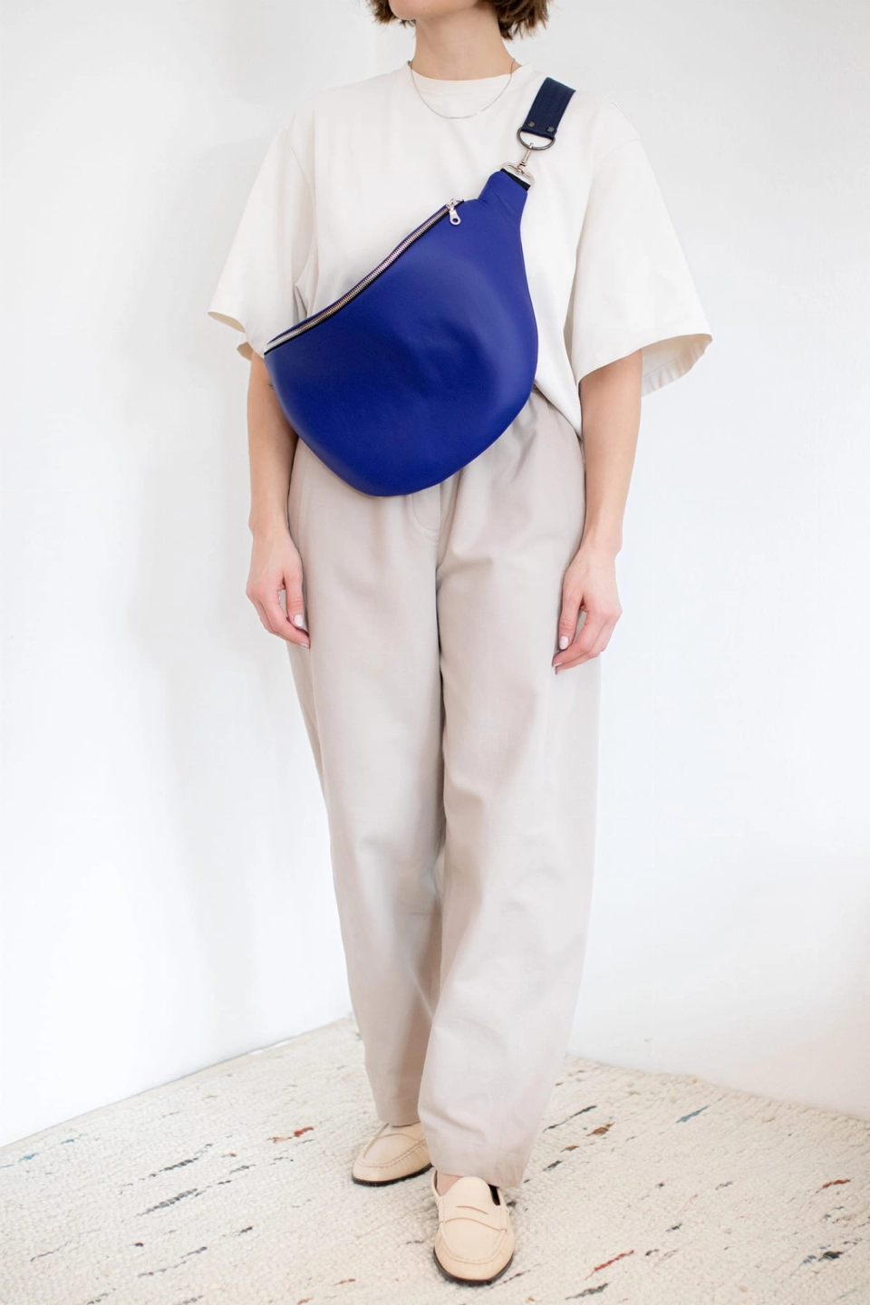 True Blue - nerka cubage noszona z przodu