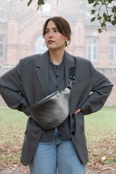 ciemna srebrna nerka 1 .jpg