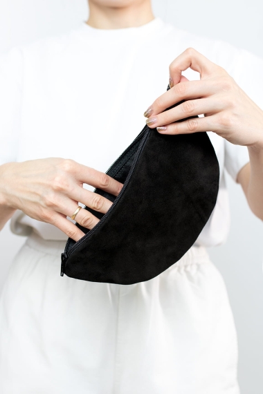 kosmetyczka czarny zamsz 2.jpg