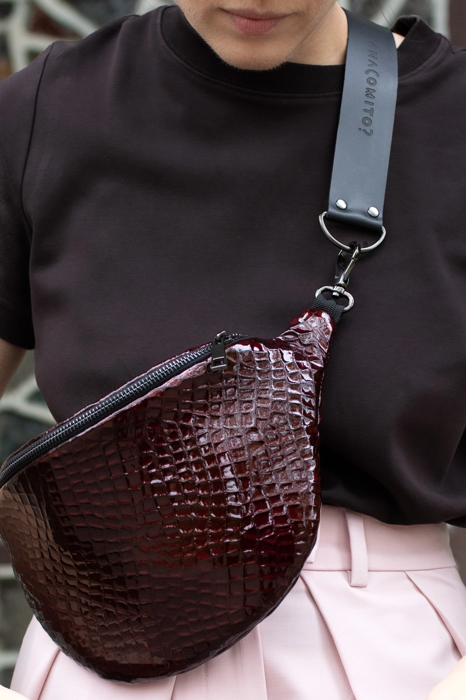 Anacomito Glazed nerka skórzana midi2.jpg
