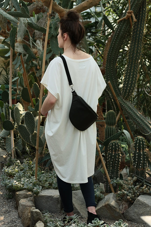 427-wax-black-maxi-2